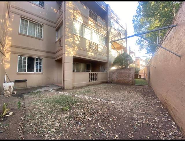 2 BEDROOM TOWNHOUSE FOR SALE IN VORNA VALLEY